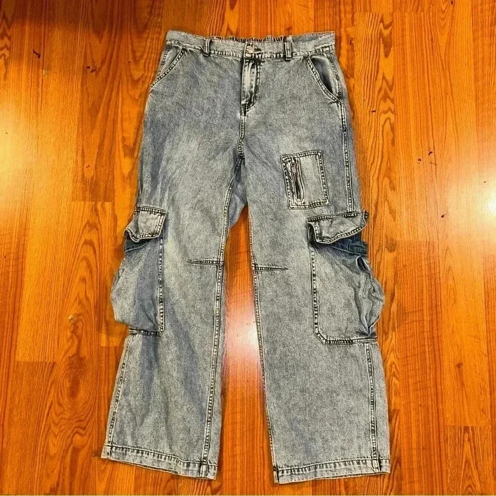 Women's Washed Grey Cargo Jeans - Relaxed Fit